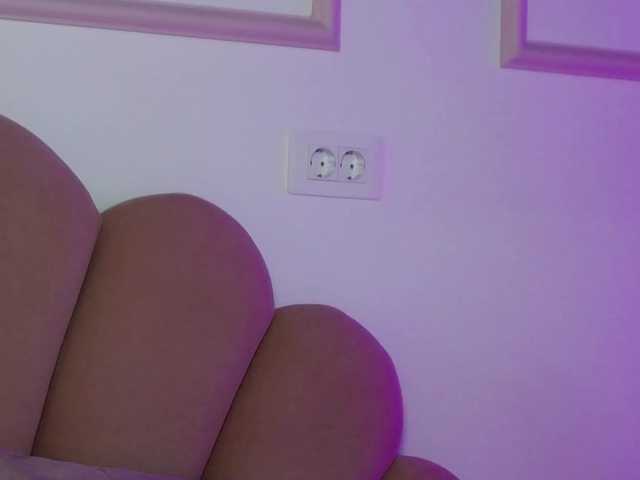 AbbyWhite live cam on BongaCams