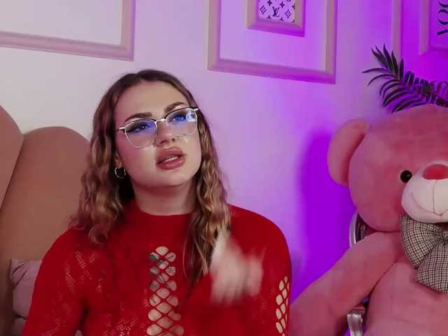 AbbyWhite live cam on BongaCams