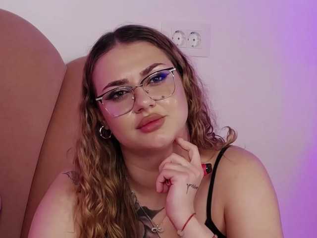 AbbyWhite live cam on BongaCams