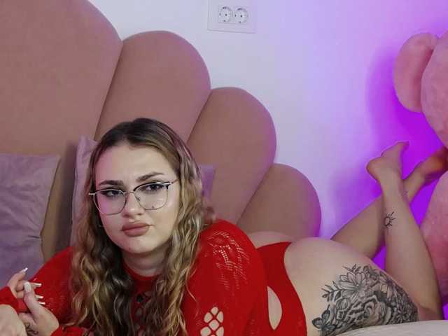AbbyWhite live cam on BongaCams