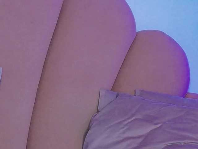 AbbyWhite live cam on BongaCams