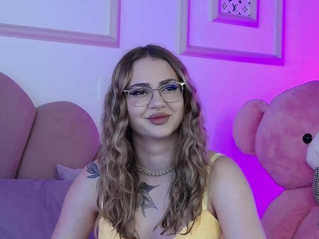 AbbyWhite live cam on BongaCams