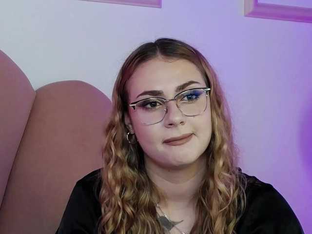 AbbyWhite live cam on BongaCams