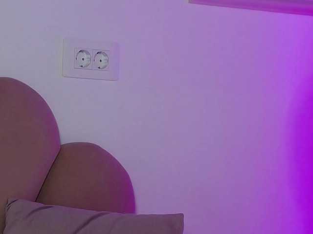 AbbyWhite live cam on BongaCams
