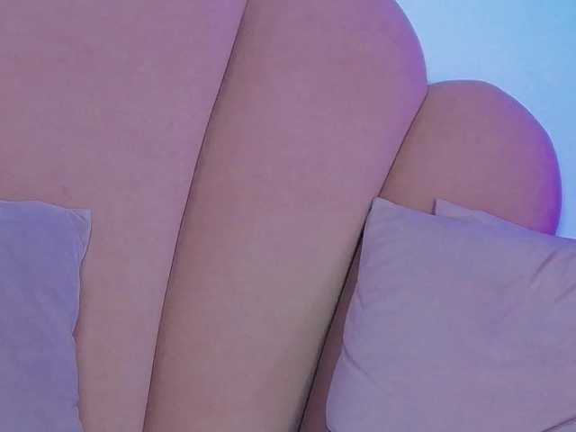 AbbyWhite live cam on BongaCams