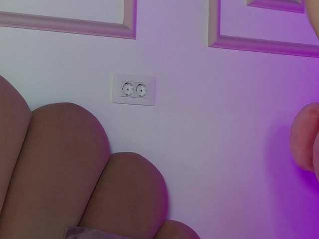 AbbyWhite live cam on BongaCams