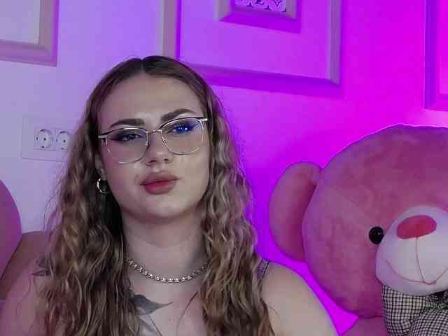AbbyWhite webcam