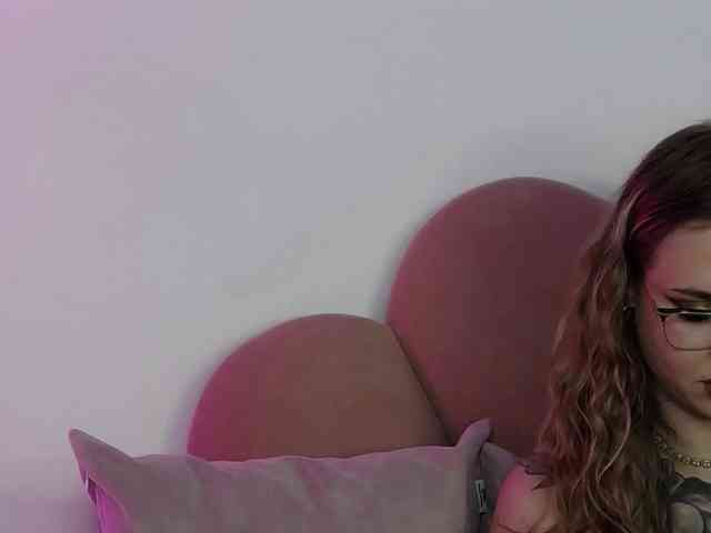AbbyWhite webcam