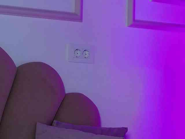AbbyWhite webcam