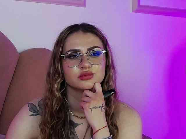 AbbyWhite webcam