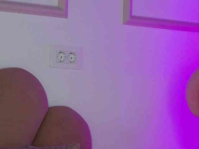 AbbyWhite webcam