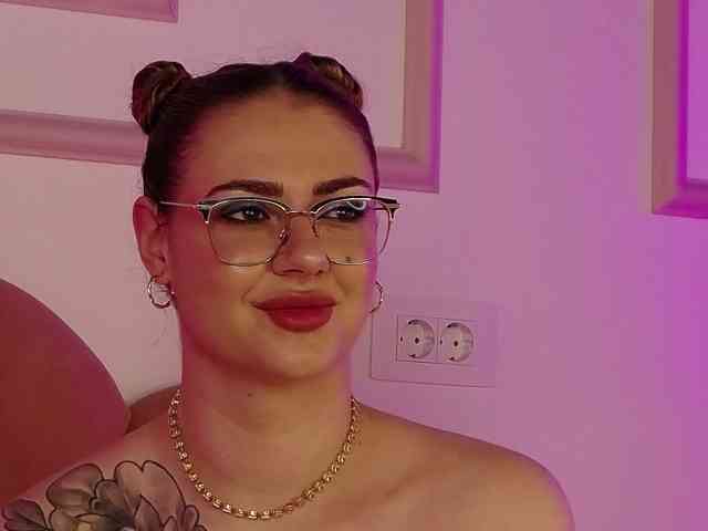 AbbyWhite webcam