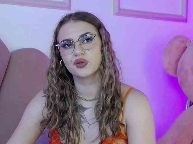AbbyWhite webcam