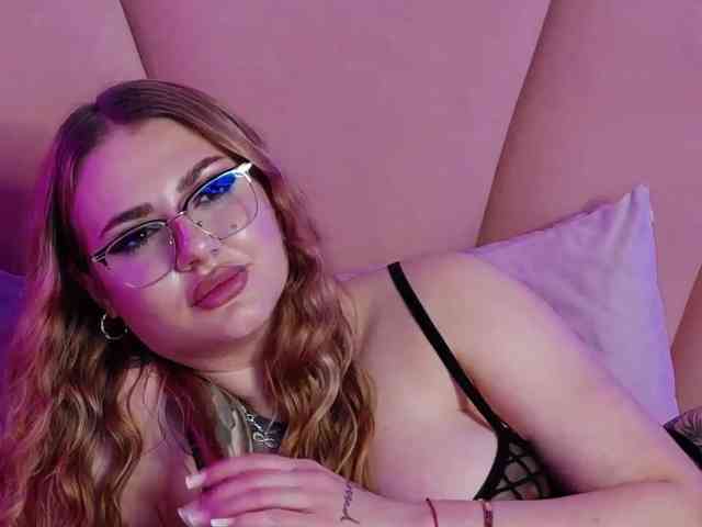 AbbyWhite webcam
