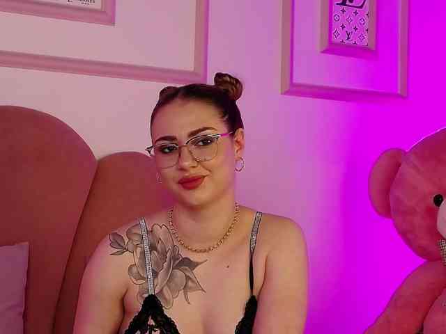 AbbyWhite webcam