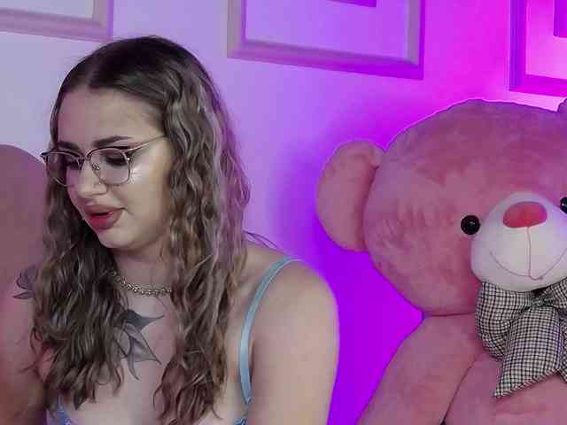 AbbyWhite webcam