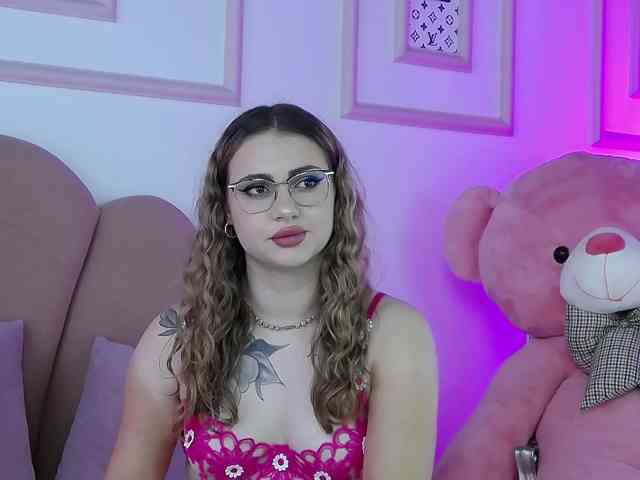 AbbyWhite AbbyWhite