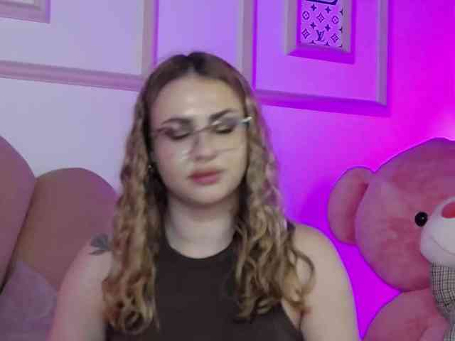 AbbyWhite webcam