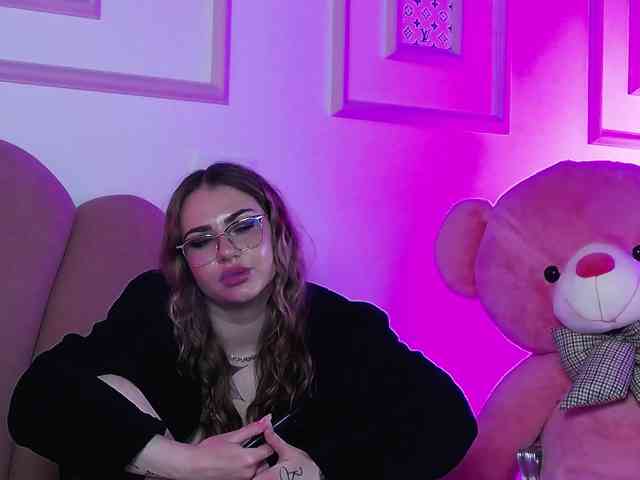 AbbyWhite webcam