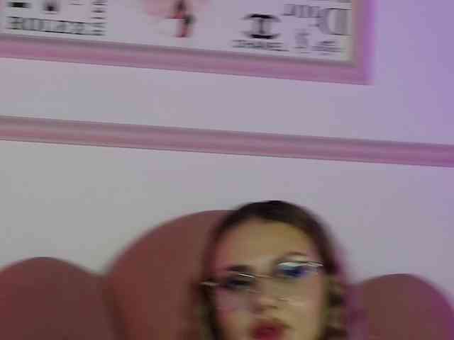 AbbyWhite webcam