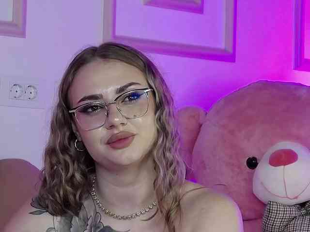 AbbyWhite webcam