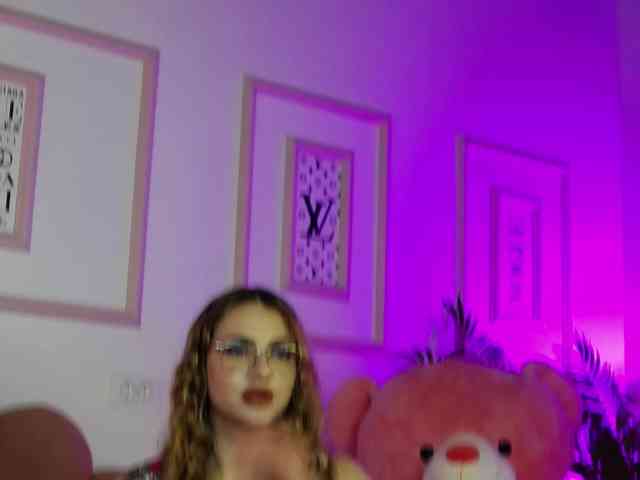 AbbyWhite webcam