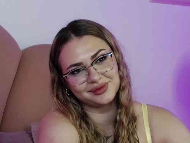 AbbyWhite webcam
