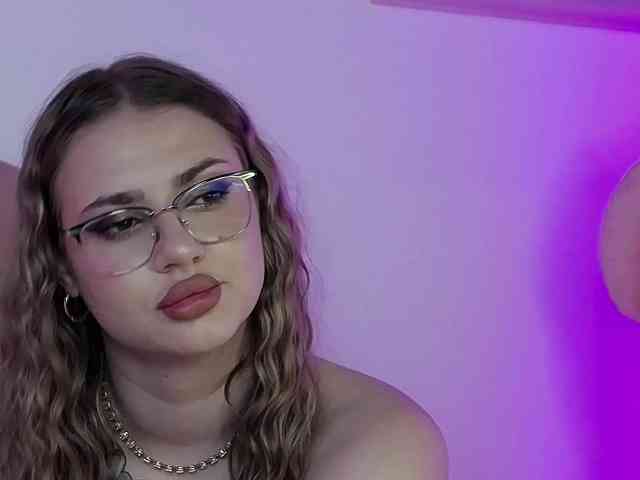 AbbyWhite webcam
