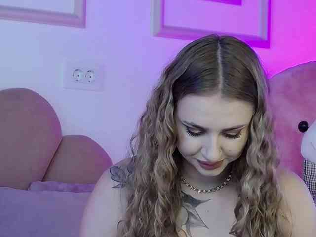AbbyWhite webcam