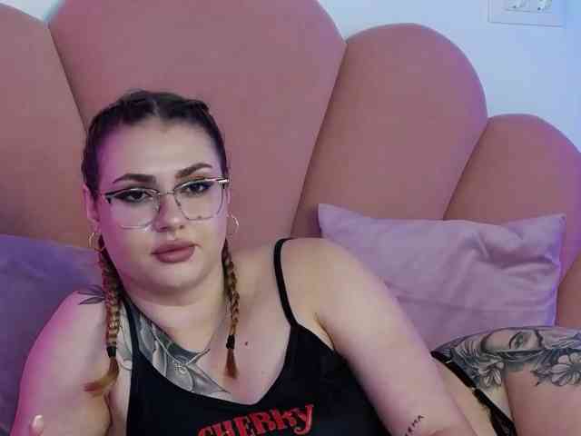 AbbyWhite webcam
