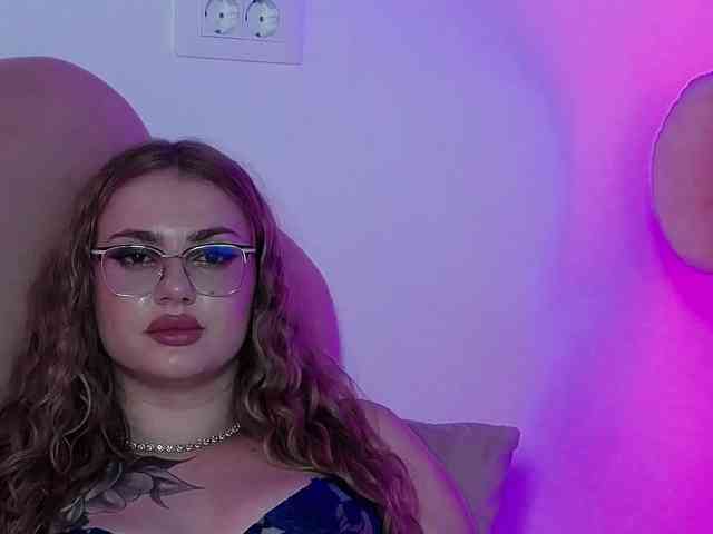 AbbyWhite webcam