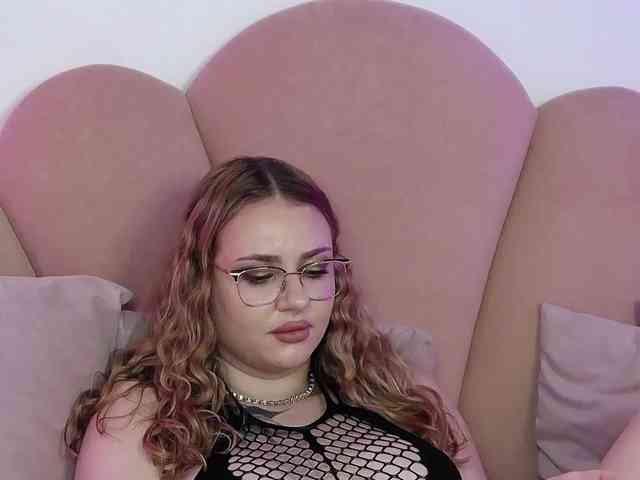 AbbyWhite webcam