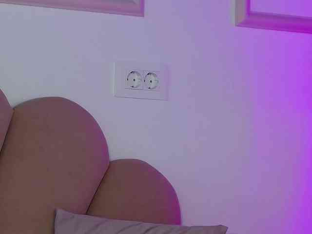 AbbyWhite webcam