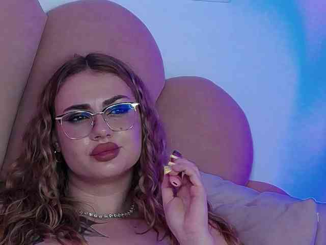 AbbyWhite webcam