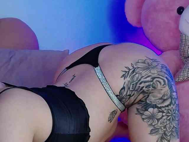 AbbyWhite webcam