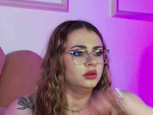 AbbyWhite webcam