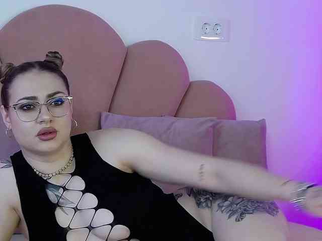 AbbyWhite webcam