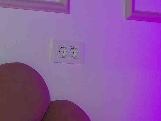 AbbyWhite webcam