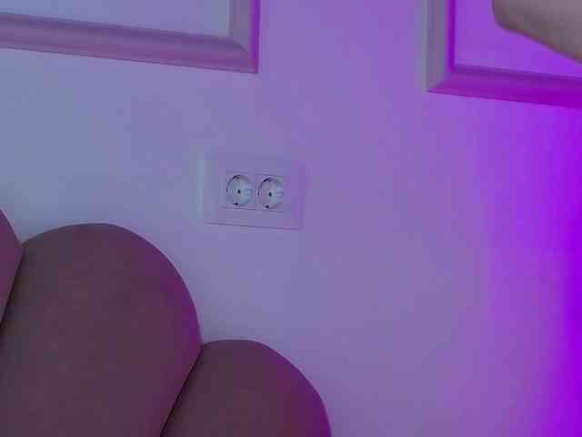 AbbyWhite webcam