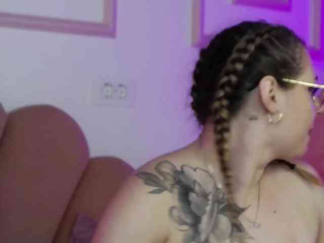 AbbyWhite webcam
