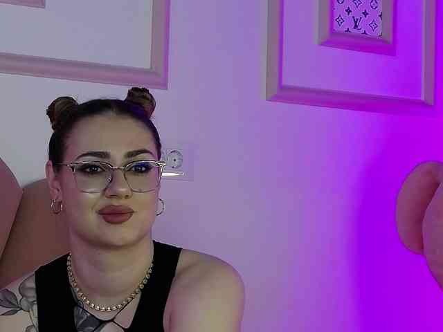 AbbyWhite webcam