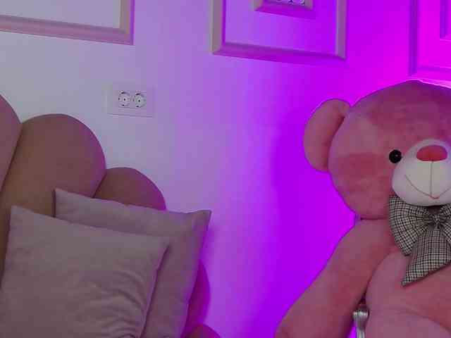 AbbyWhite webcam