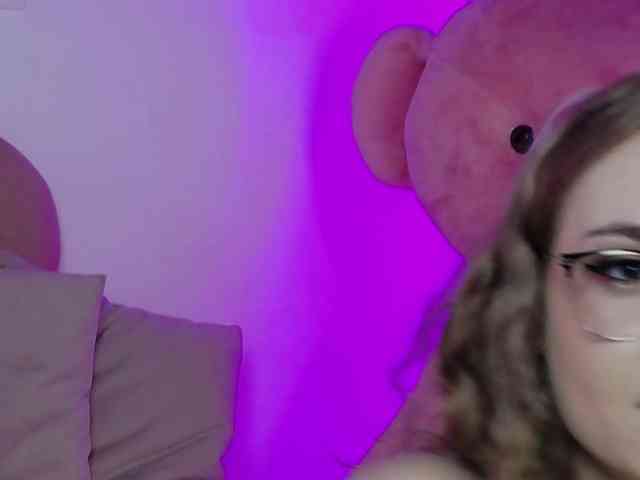 AbbyWhite webcam