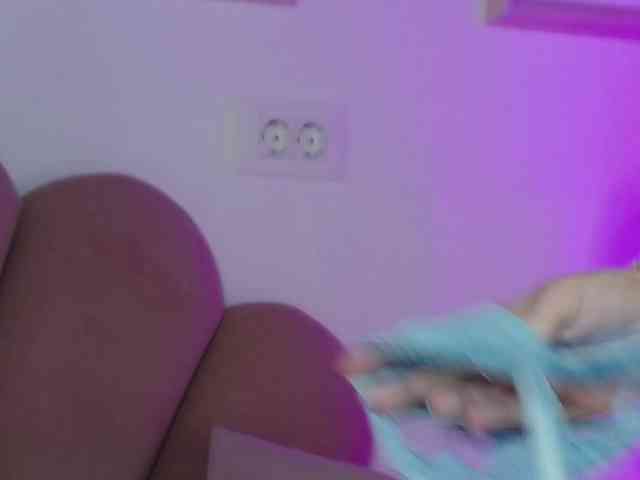 AbbyWhite webcam