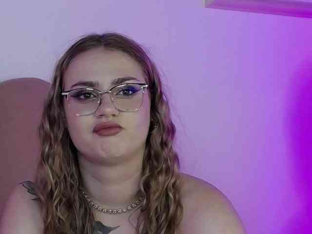 AbbyWhite webcam