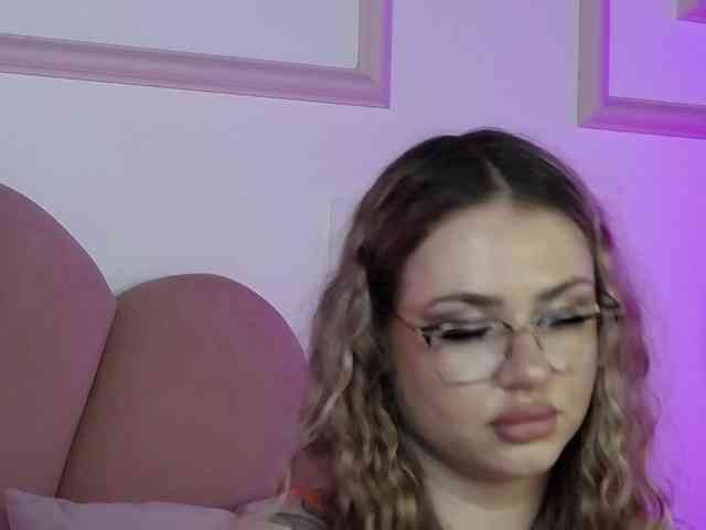 AbbyWhite webcam
