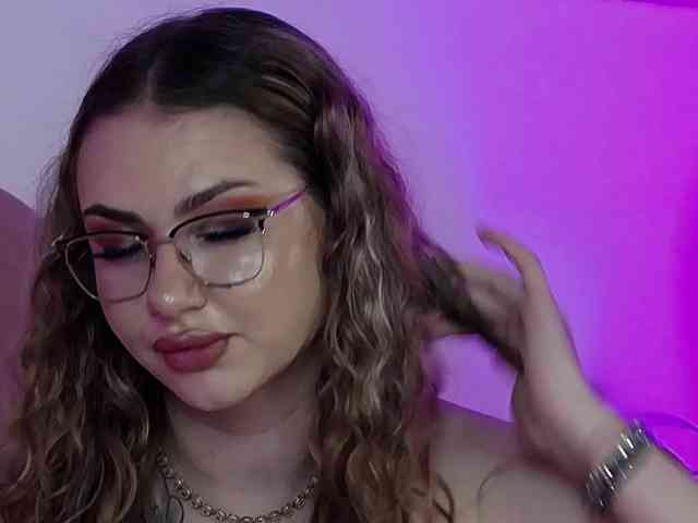 AbbyWhite Live Webcam on BongaCams
