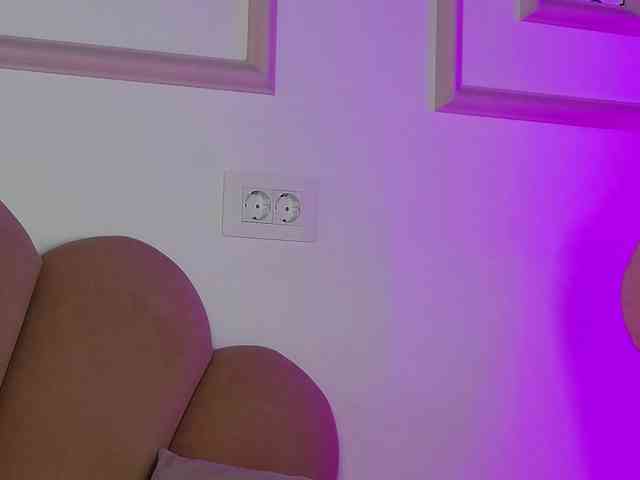 AbbyWhite webcam