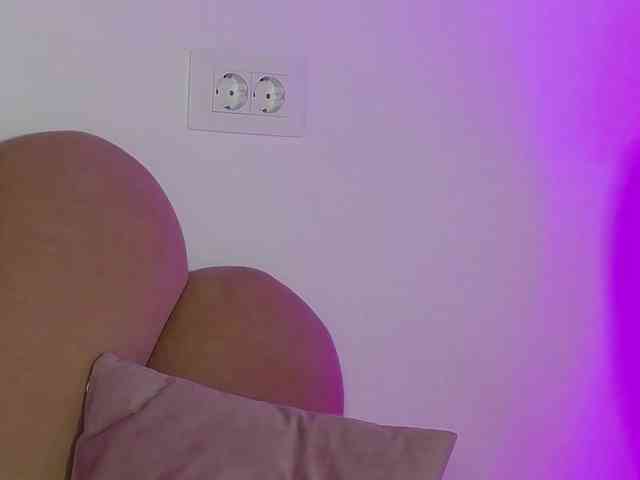 AbbyWhite webcam