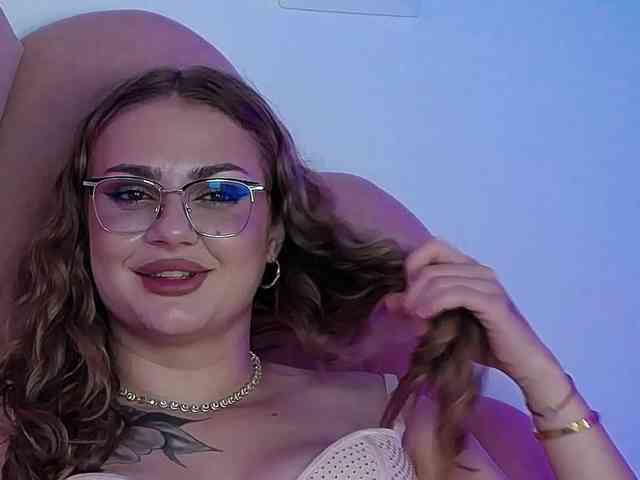 AbbyWhite webcam
